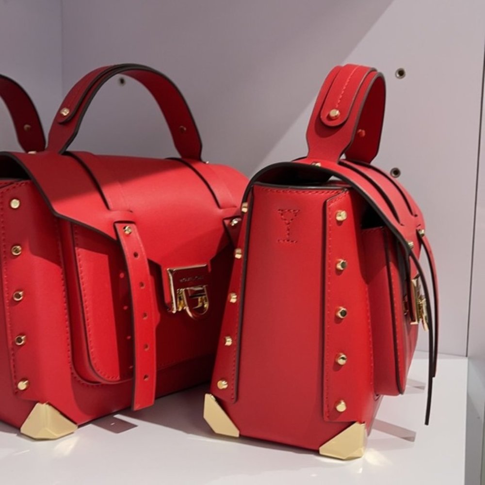 Michael Kors Manhattan Medium School Satchel - Picture 4 of 16